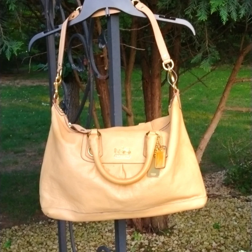 VINTAGE COACH, MADISON SABRINA Large, CAMEL/Gold
